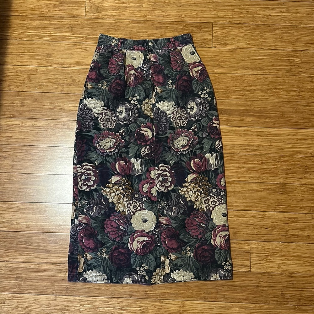 Vintage Gotcha Covered Size 8 Floral Skirt Made in the USA